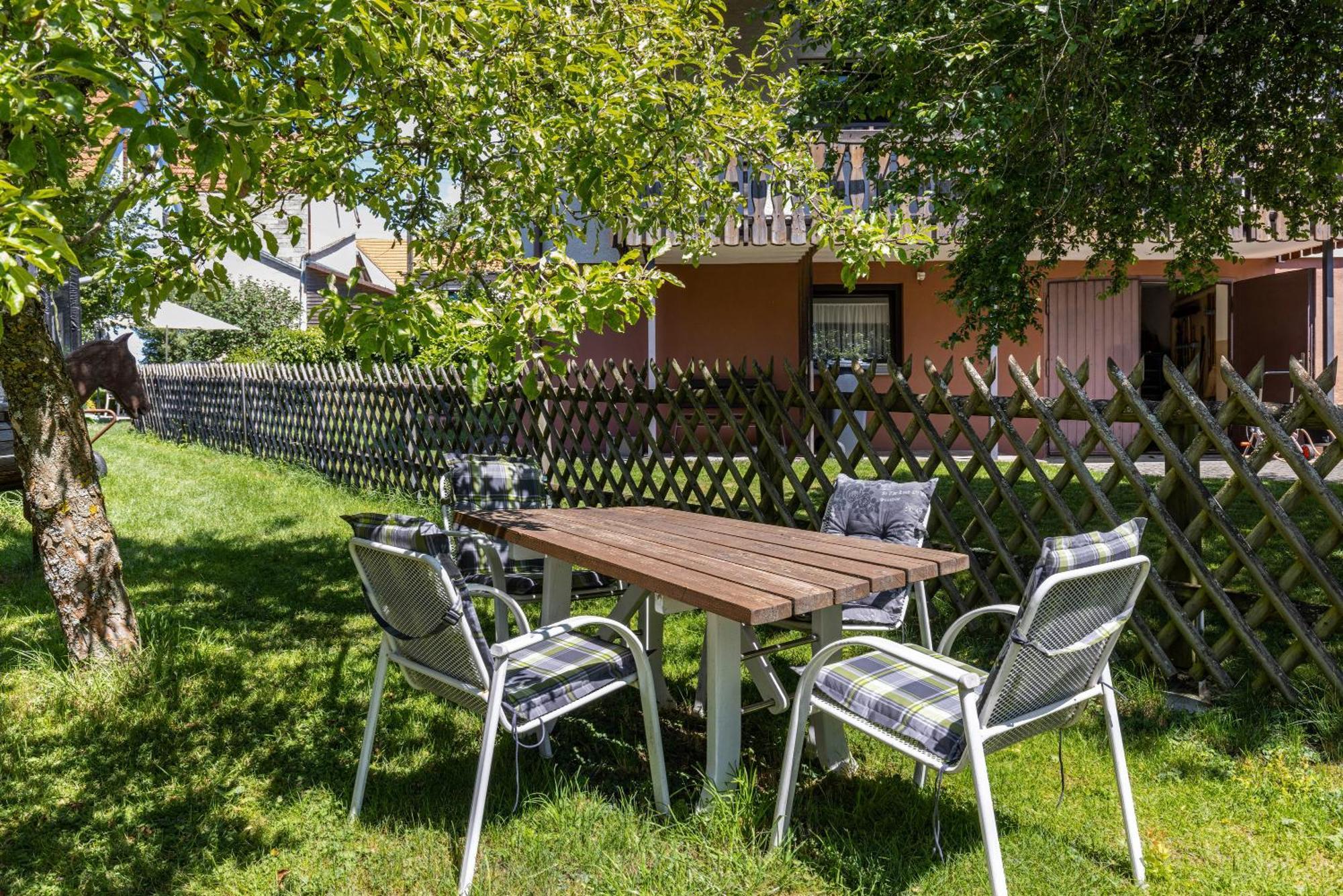 Alb Rose Ferienwohnung Sonnenbühl エクステリア 写真